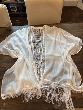 BCBGeneration White Open-Weave Fringe Tunic
